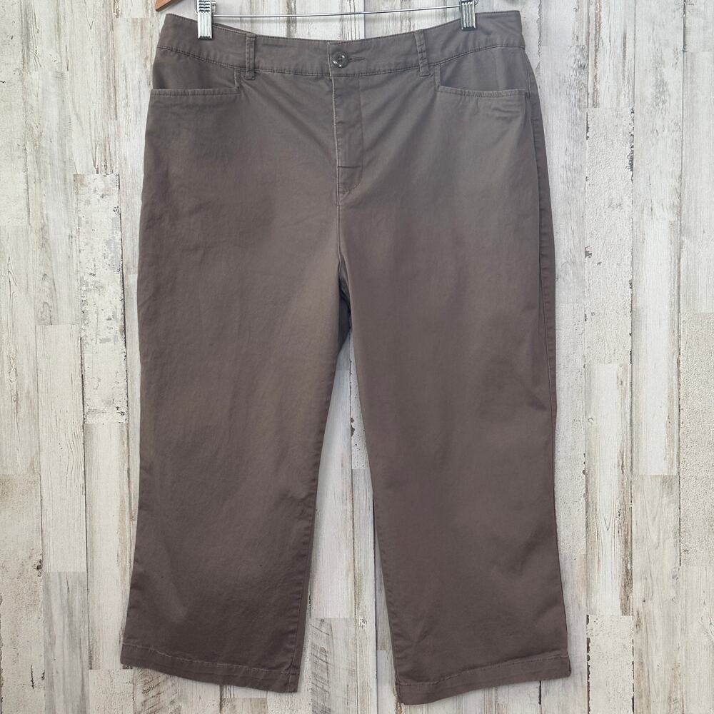 Croft Barrow Cotton Capri Pants Size 14 Chocolate Brown EUC Preppy Minimalist